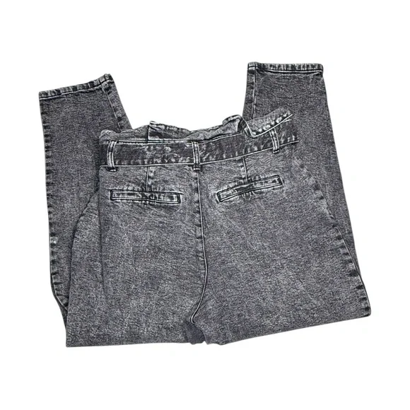 Who What Wear Black Acid Wash Belted Paper Bag High Rise Jeans Size 8 - Picture 2 of 3